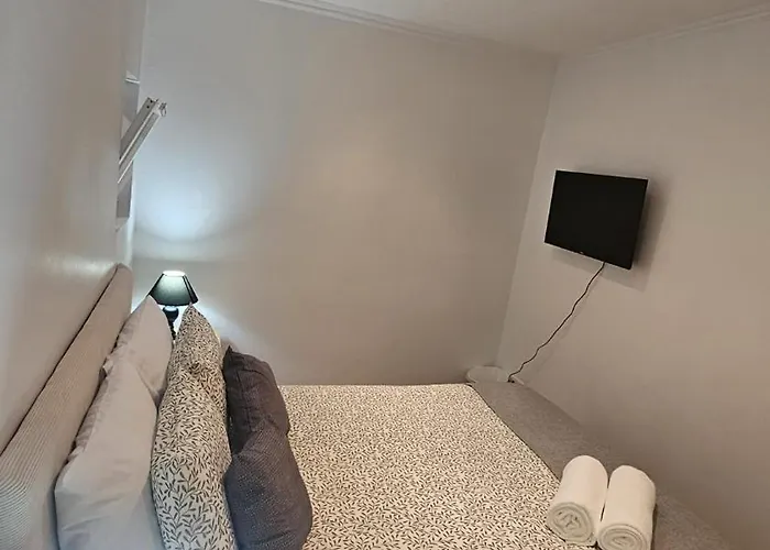 Guest house Prime Rato - Casa De Lisbon